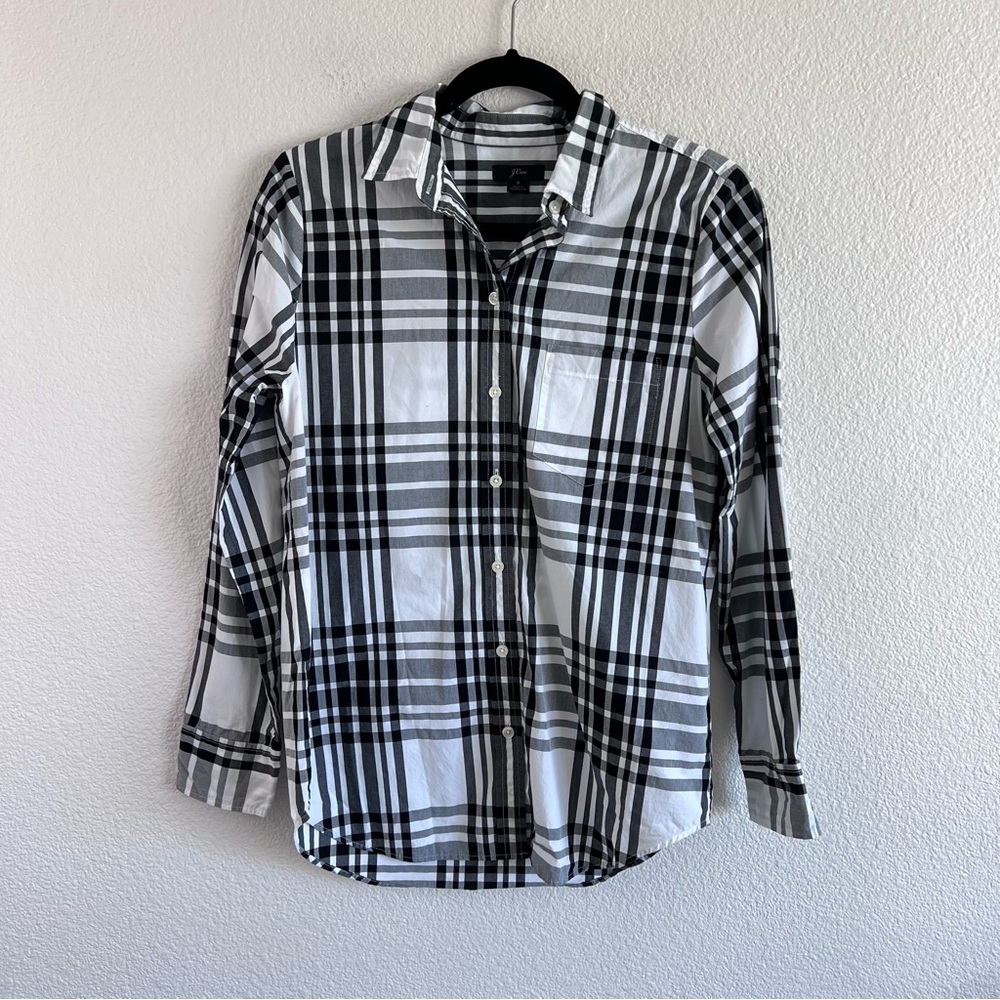 J.‎ Crew Women's Black and White Plaid Print Relaxed Button Down Collared Shirt